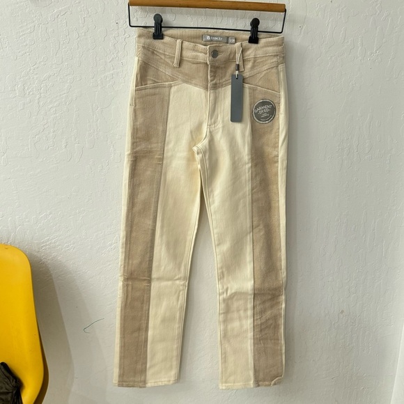 Tractr Two Tone Texture Tan Cream Corduroy Denim Straight Leg Jeans Size 2 - Picture 1 of 5
